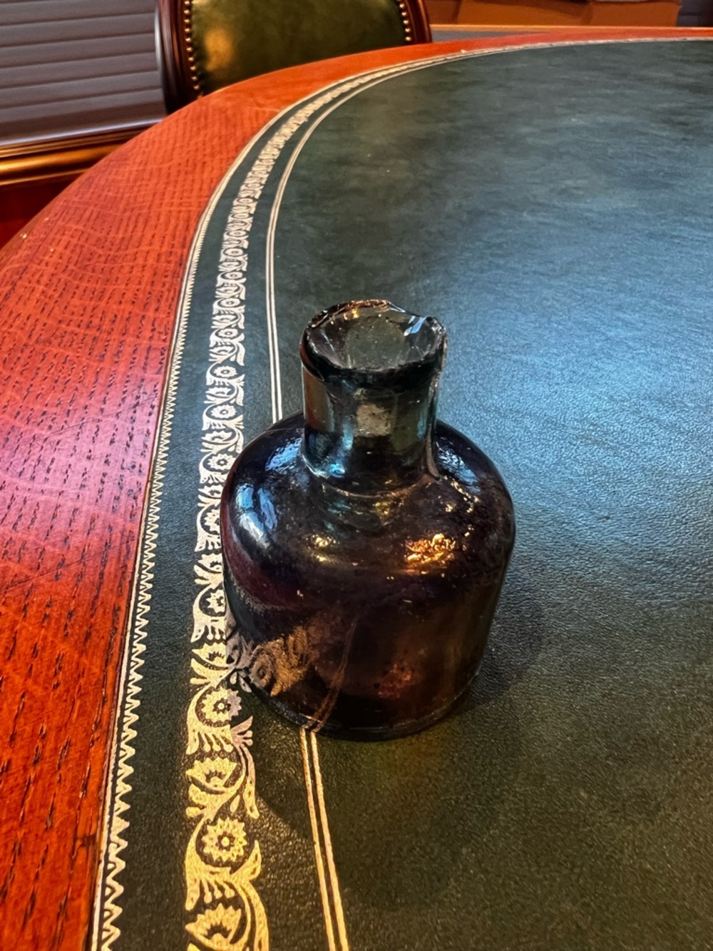 Antique Vintage Victorian Glass Inkwell - Picture 5 of 5